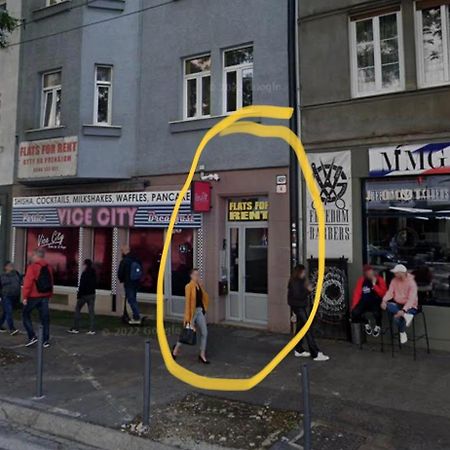 1St Plaza Apartment ブラチスラヴァ エクステリア 写真