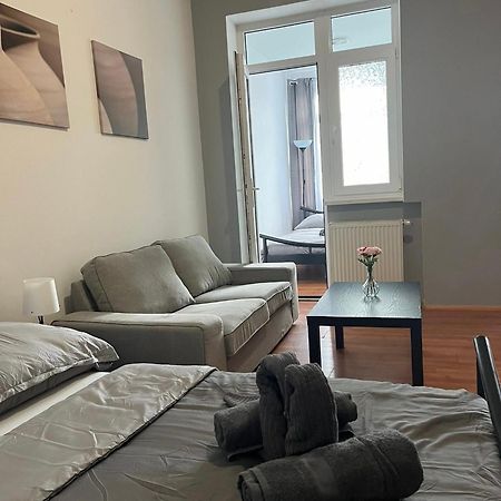 1St Plaza Apartment ブラチスラヴァ エクステリア 写真